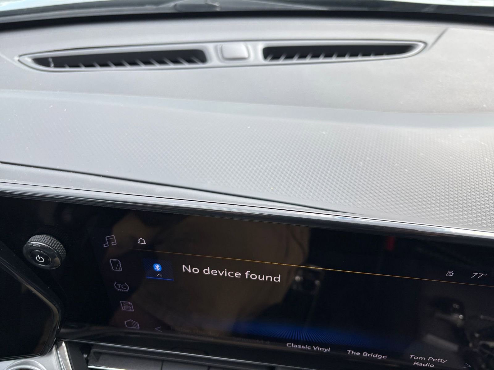 Thumbnail: 2025 Chevrolet Trax - 17