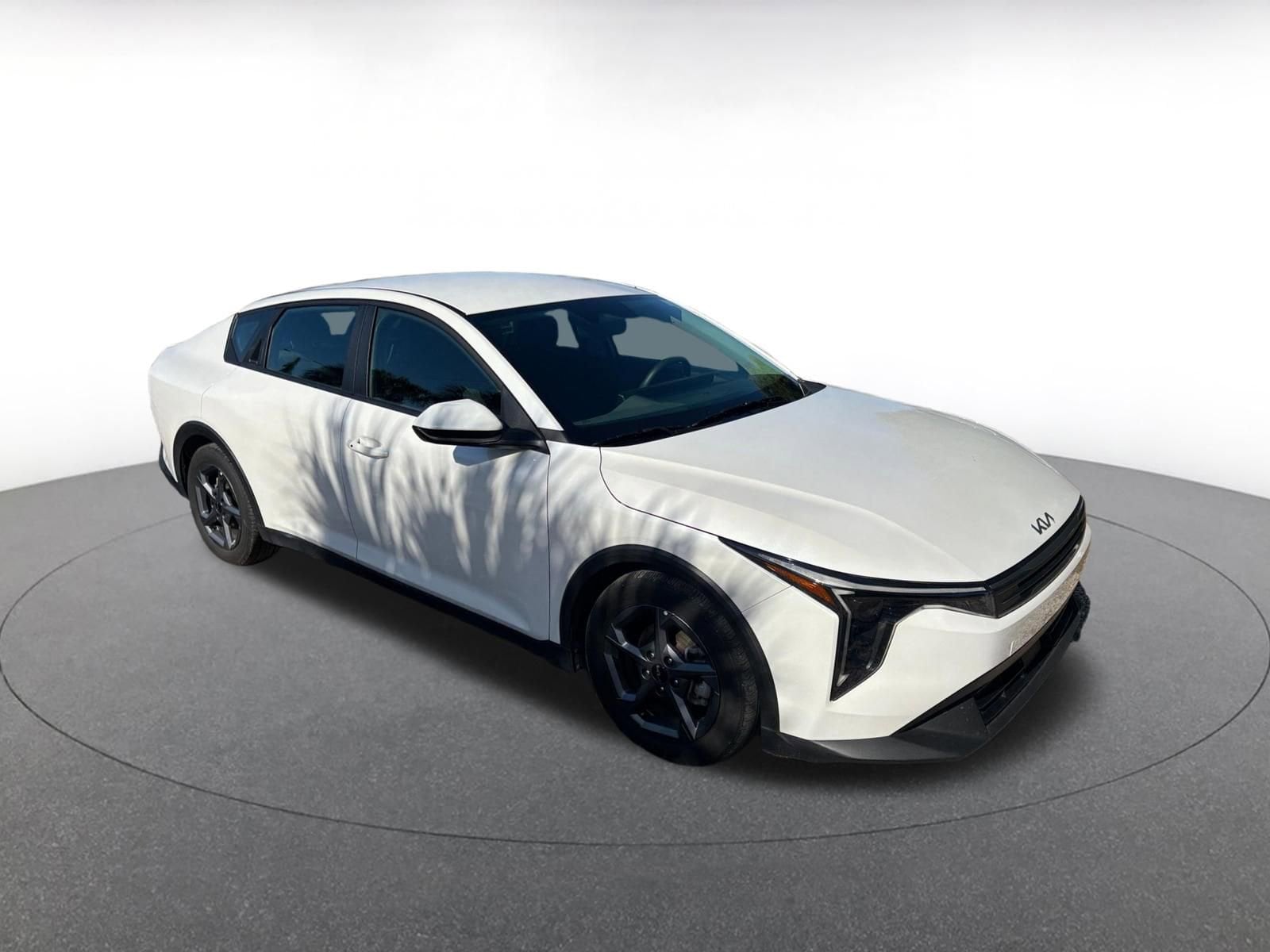 Thumbnail: 2025 Kia K4 - 1