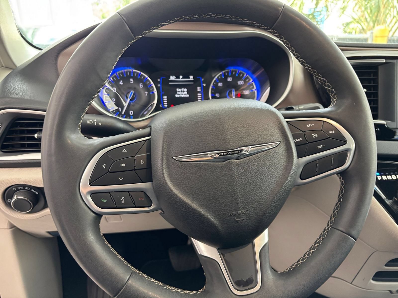 Thumbnail: 2024 Chrysler Voyager - 28