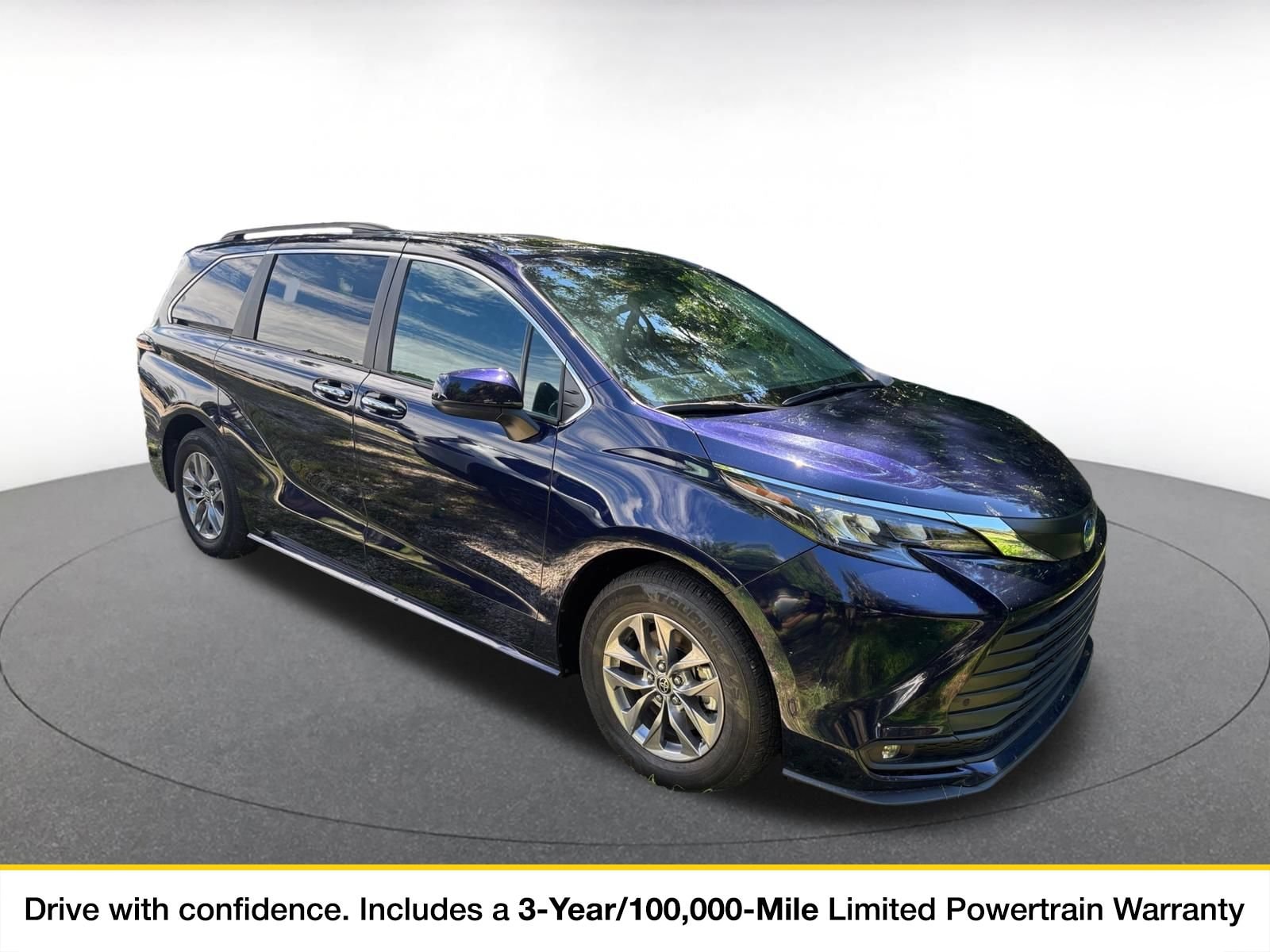 Thumbnail: 2025 Toyota Sienna - 1
