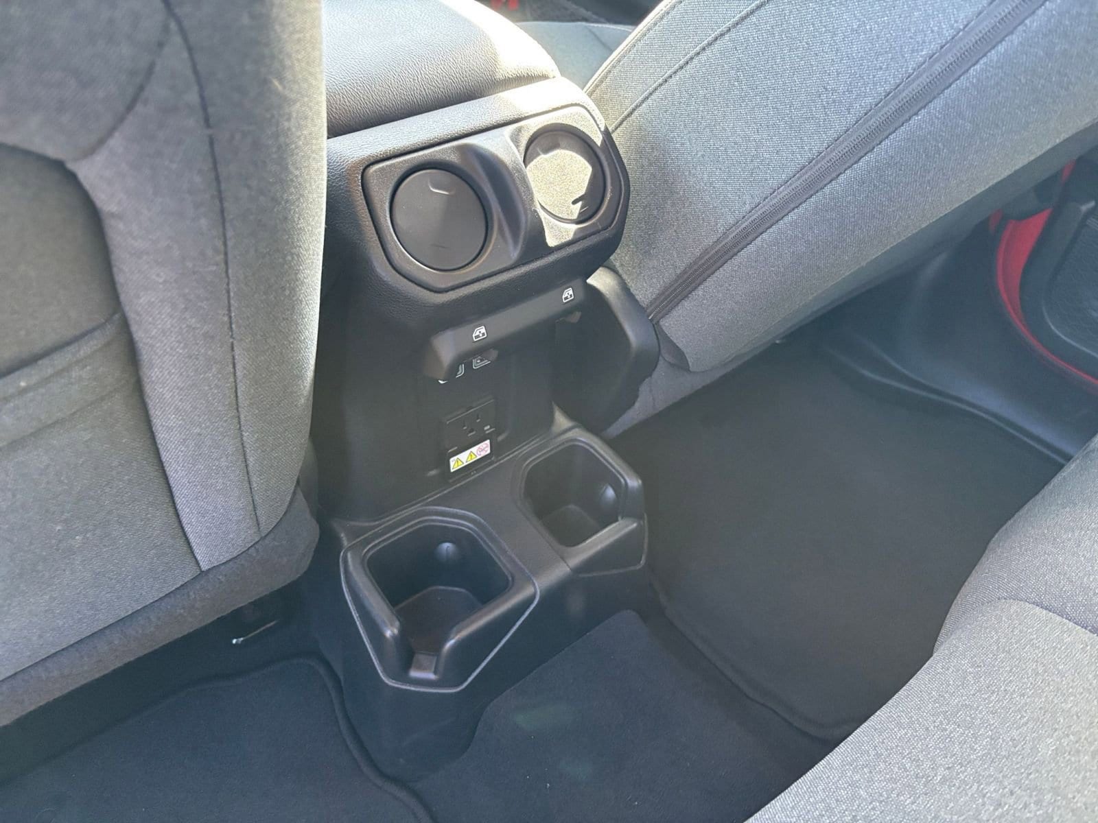 Thumbnail: 2025 Jeep Wrangler - 24