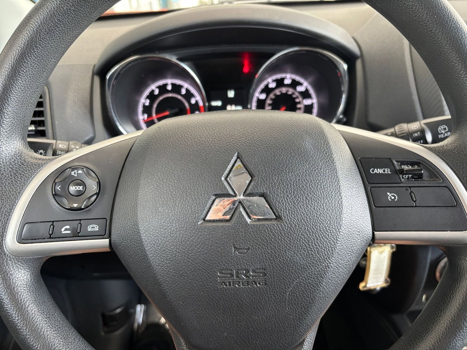Thumbnail: 2022 Mitsubishi Outlander Sport - 22