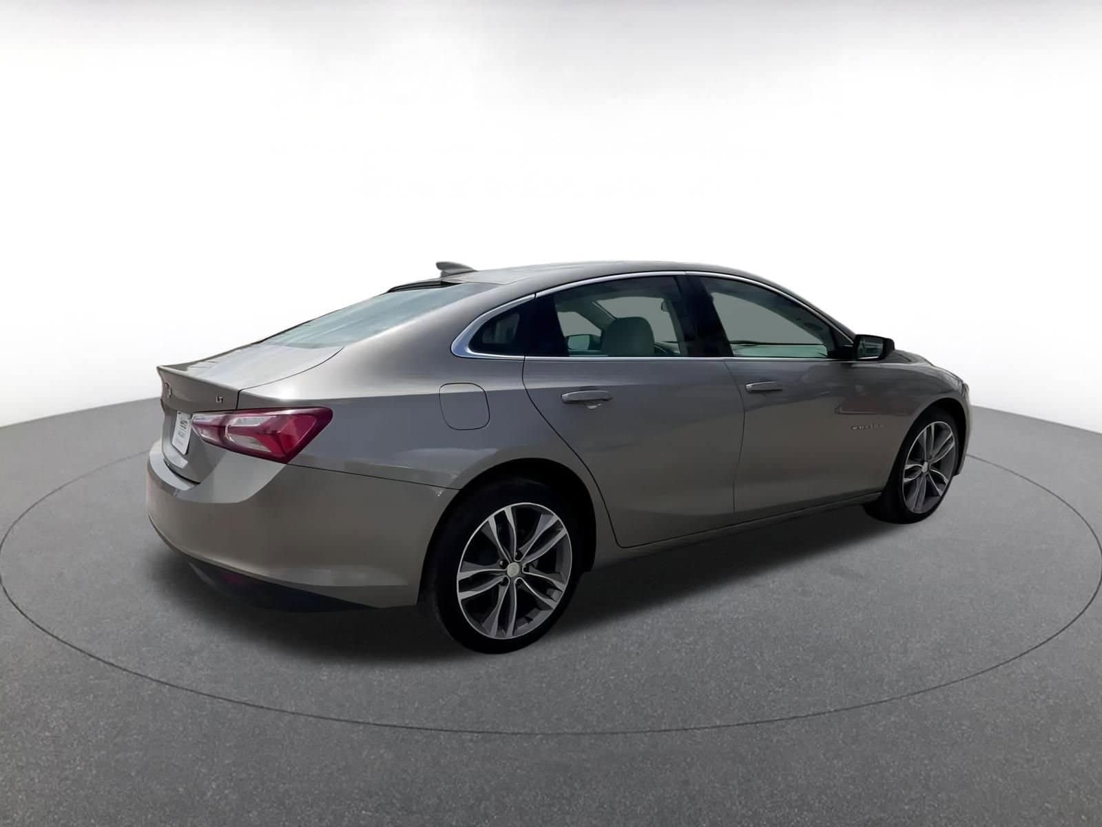Thumbnail: 2024 Chevrolet Malibu - 15