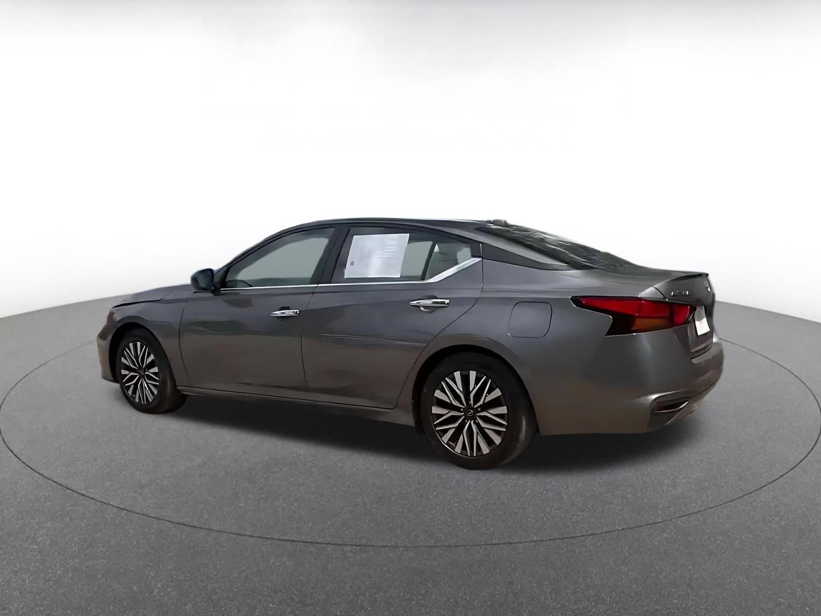 Thumbnail: 2025 Nissan Altima - 10