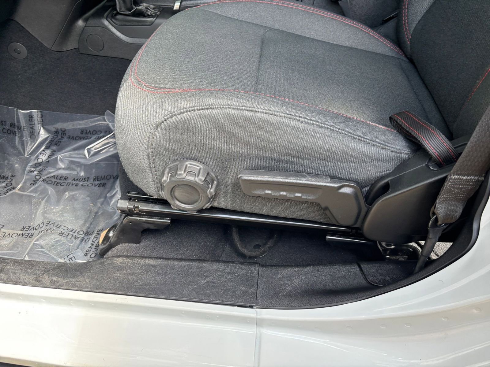 Thumbnail: 2025 Jeep Wrangler - 23