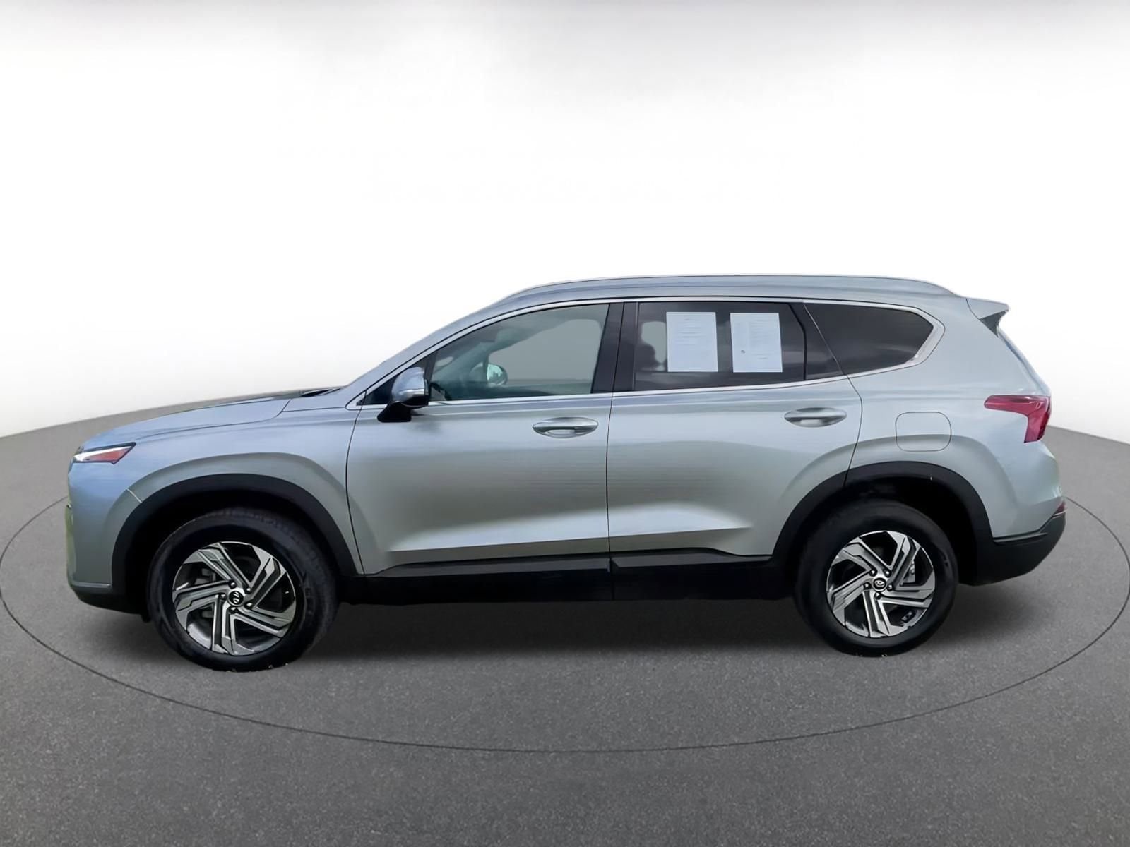 Thumbnail: 2023 Hyundai Santa Fe - 9