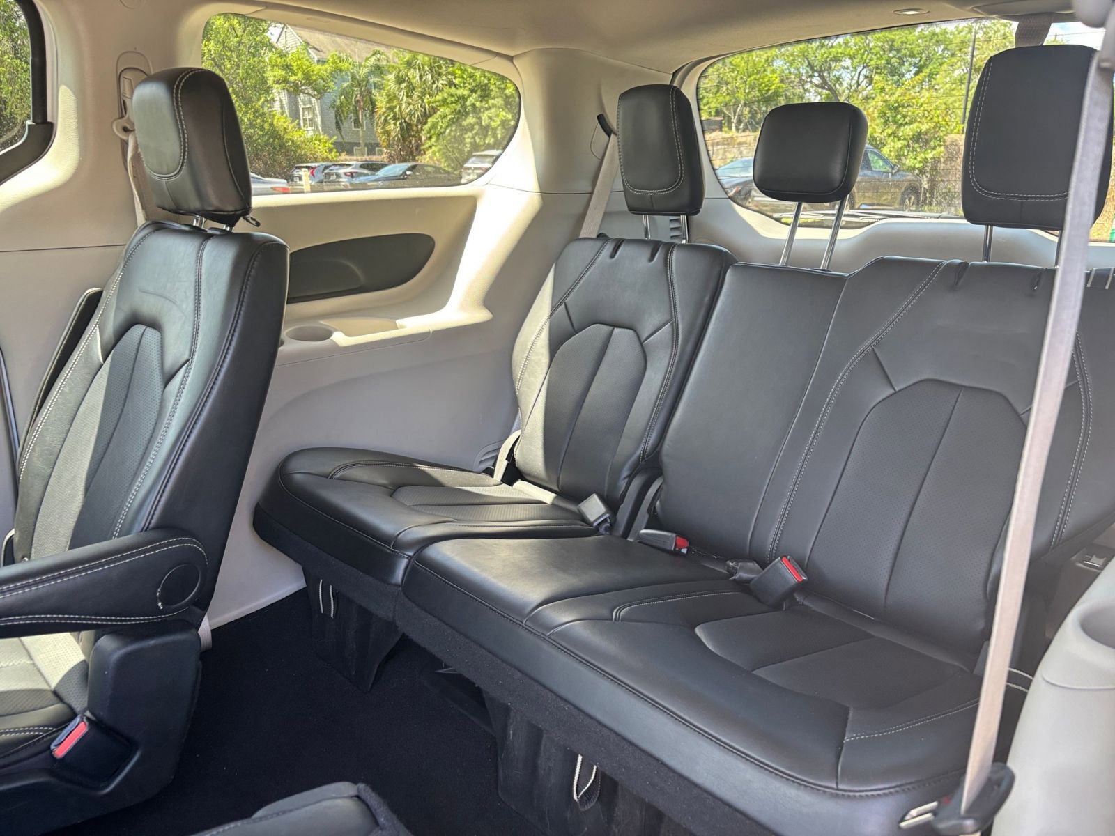 Thumbnail: 2024 Chrysler Pacifica - 30