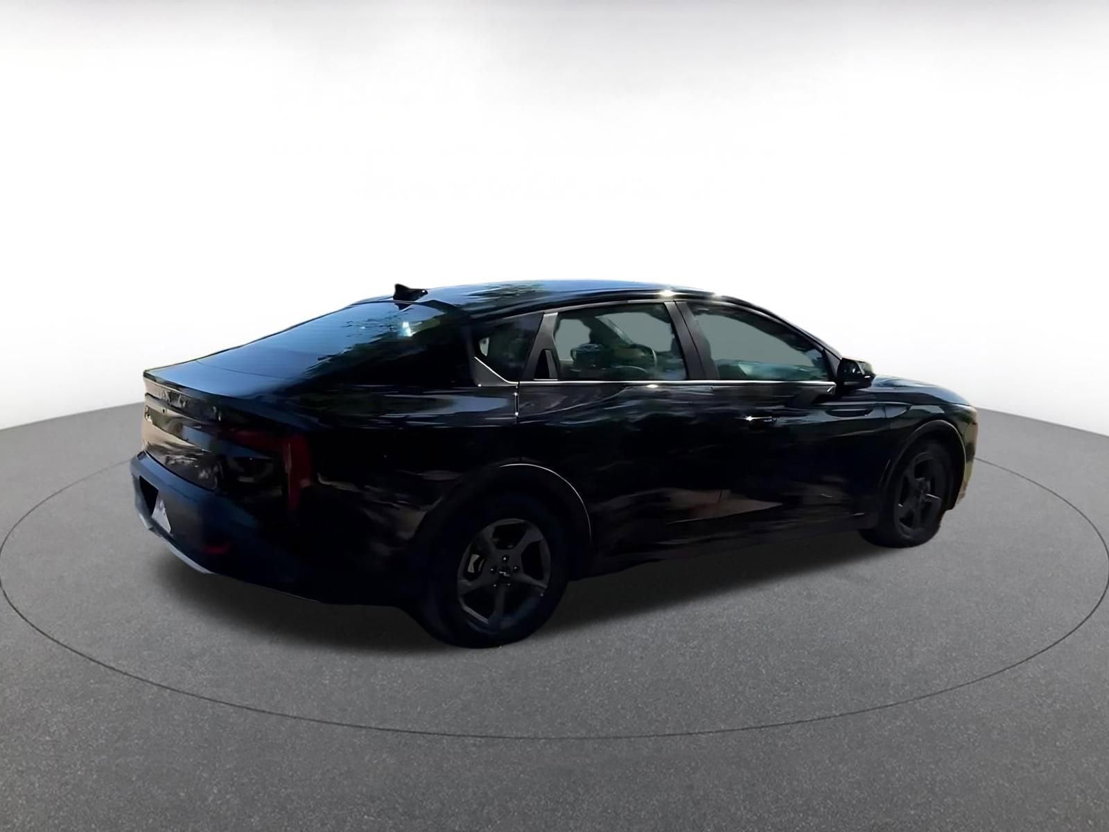Thumbnail: 2025 Kia K4 - 11