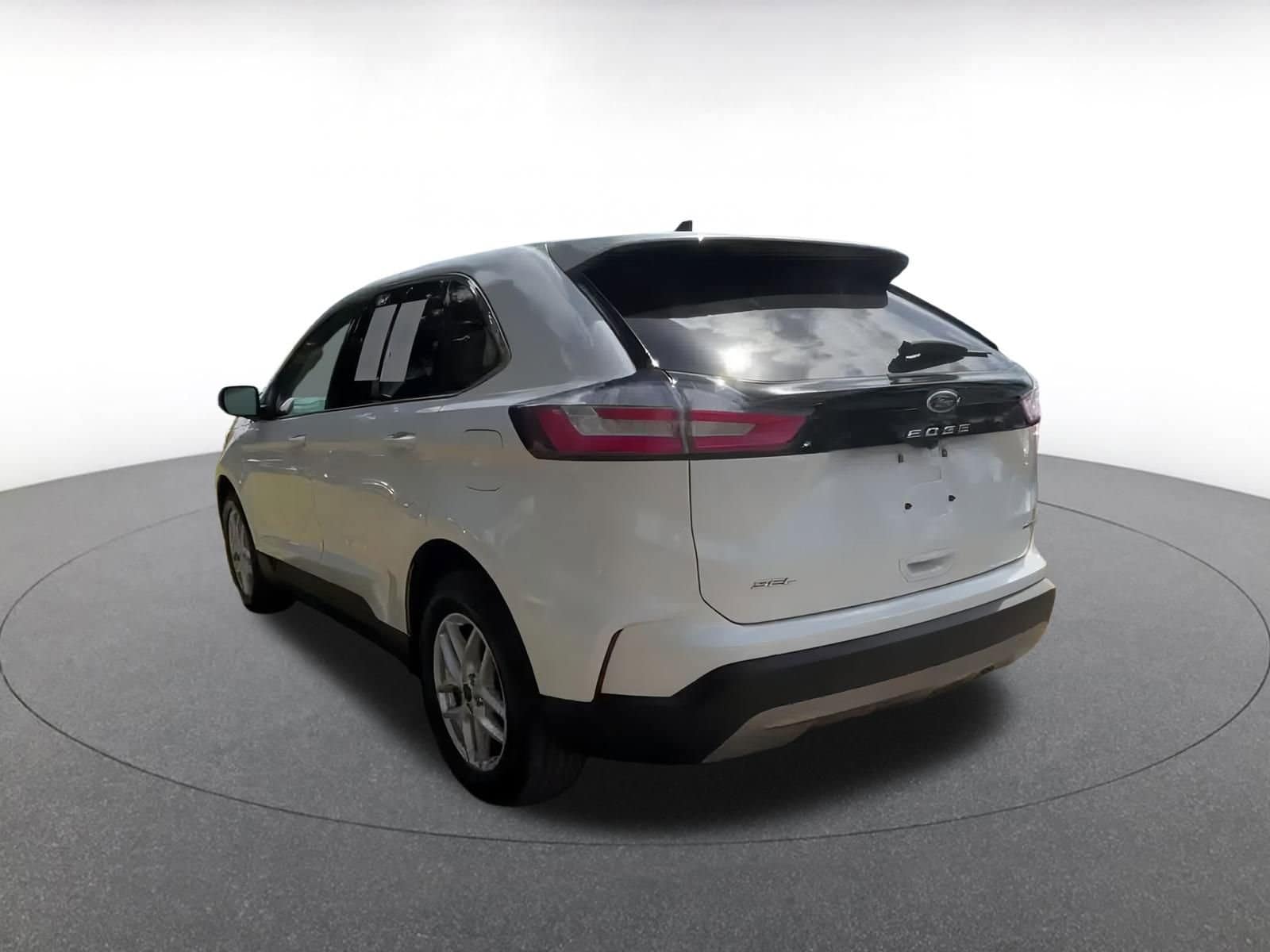 Thumbnail: 2022 Ford Edge - 11