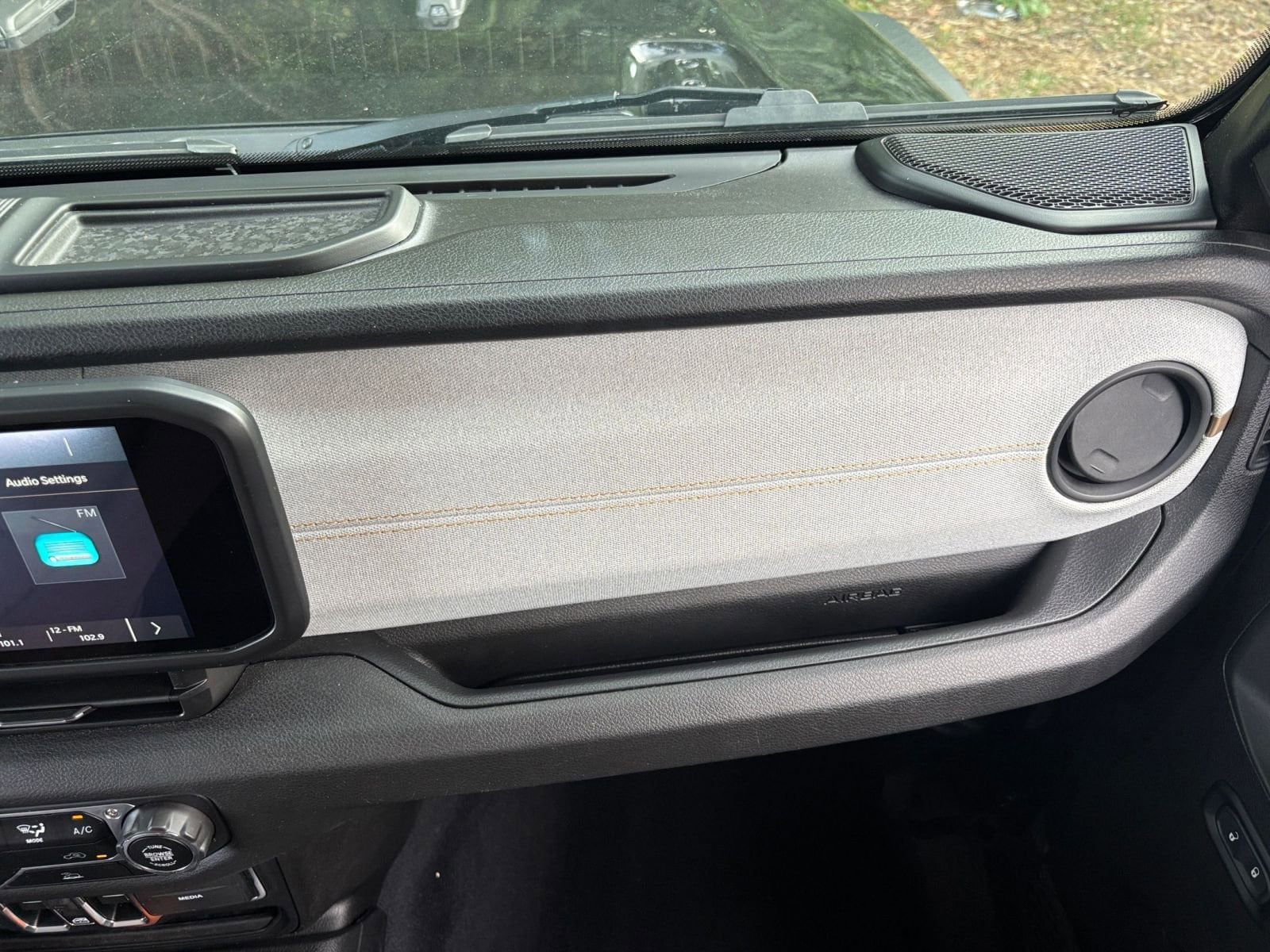 Thumbnail: 2025 Jeep Wrangler - 35