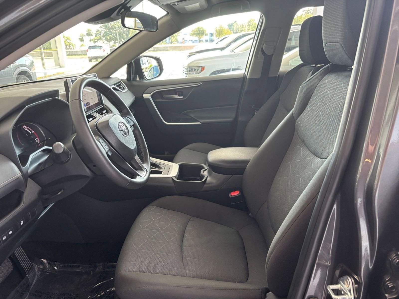 Thumbnail: 2024 Toyota RAV4 - 27