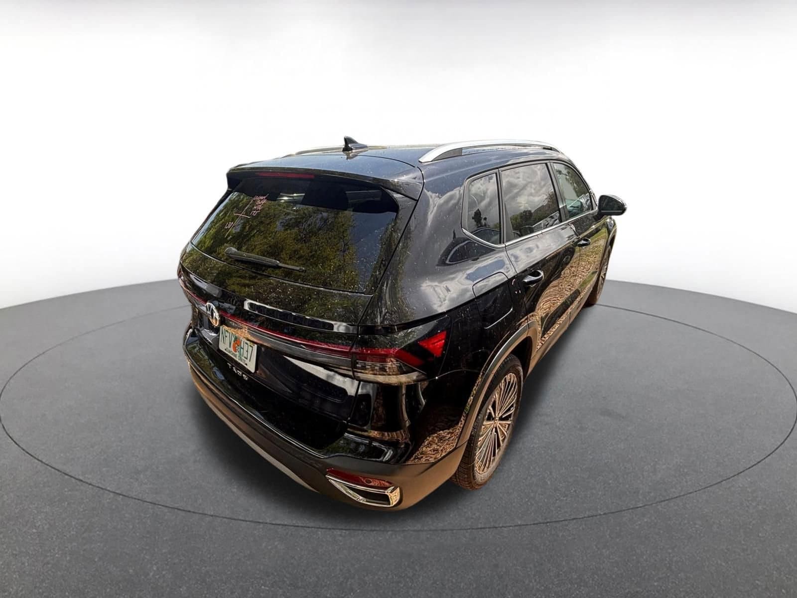 Thumbnail: 2025 Volkswagen Taos - 6