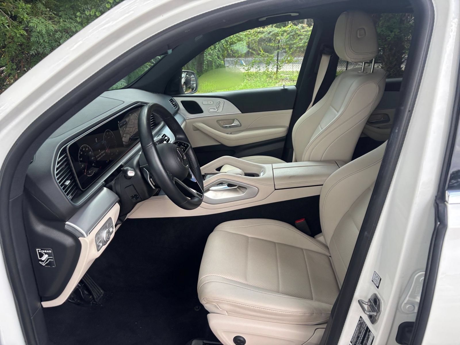 Thumbnail: 2026 Mercedes-Benz GLE - 27