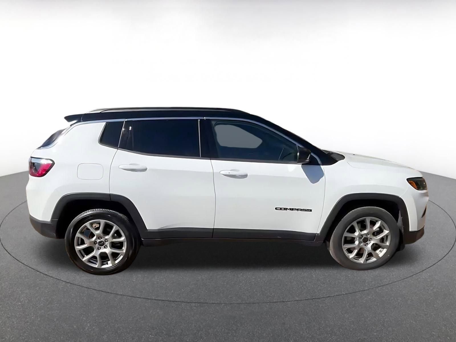 Thumbnail: 2025 Jeep Compass - 15