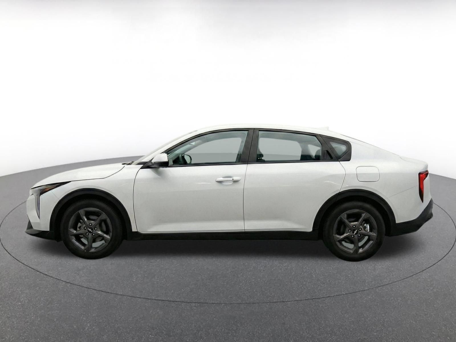 Thumbnail: 2025 Kia K4 - 4