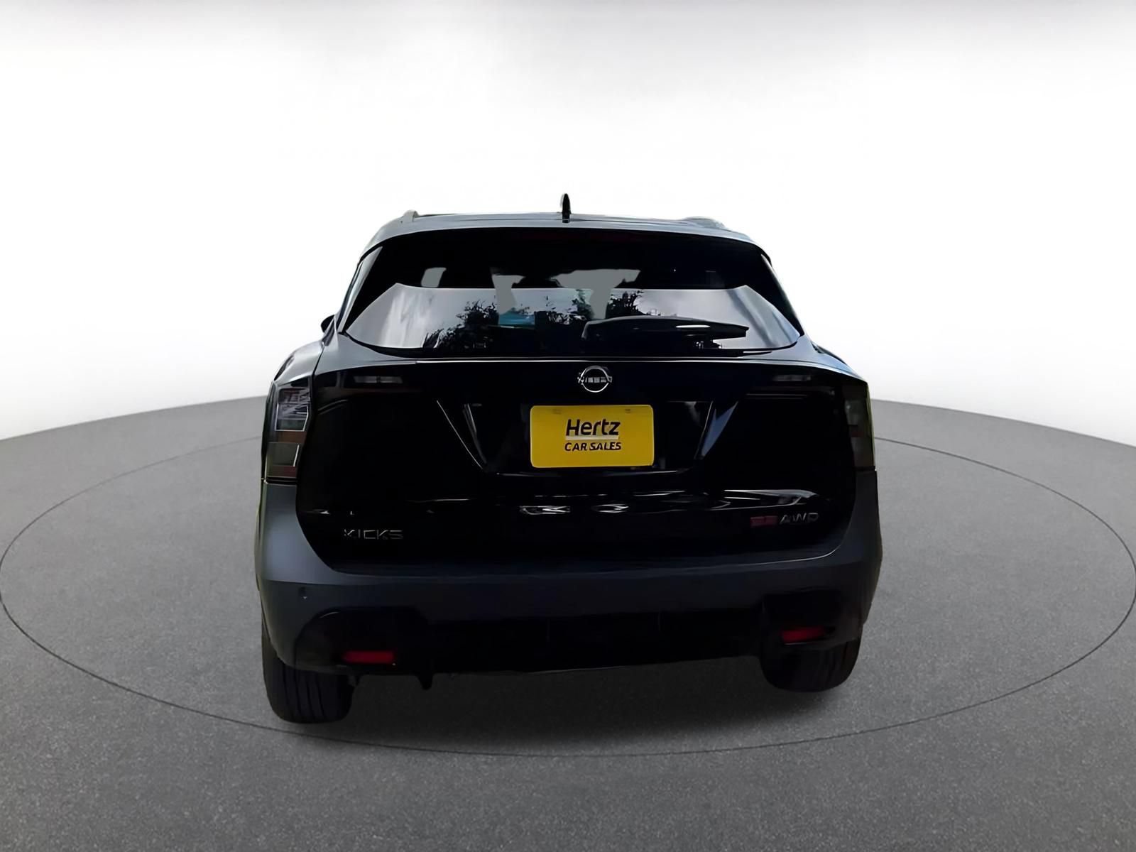 Thumbnail: 2026 Nissan Kicks - 12