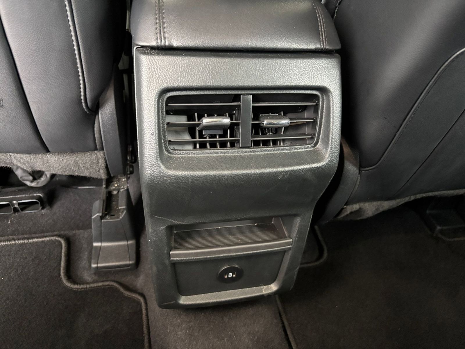 Thumbnail: 2024 Ford Edge - 24