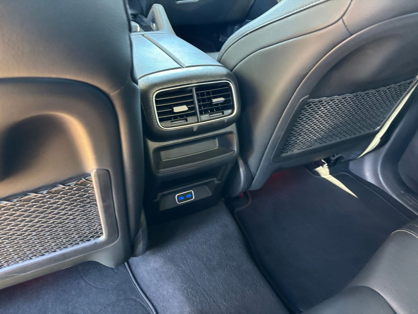 Thumbnail: 2024 Mercedes-Benz GLE - 24