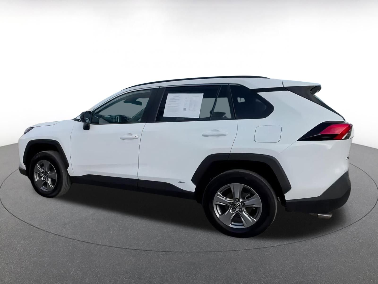 Thumbnail: 2025 Toyota RAV4 - 10