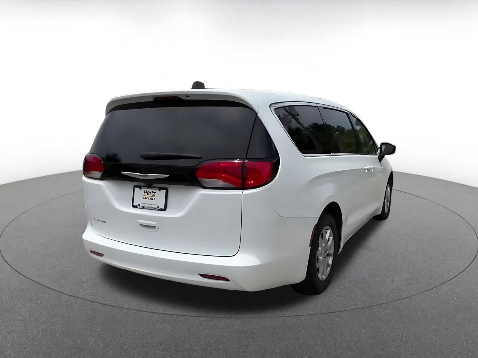 Thumbnail: 2024 Chrysler Voyager - 15