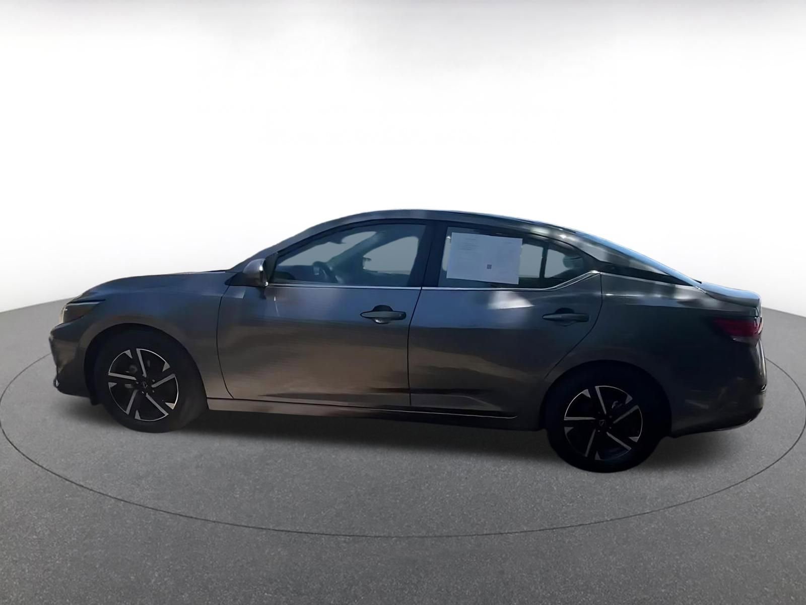 Thumbnail: 2025 Nissan Sentra - 9