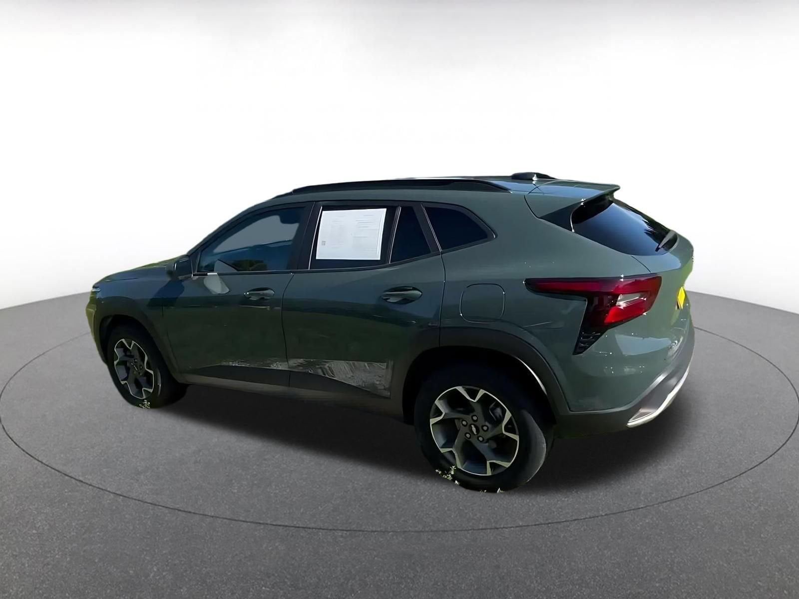 Thumbnail: 2025 Chevrolet Trax - 10