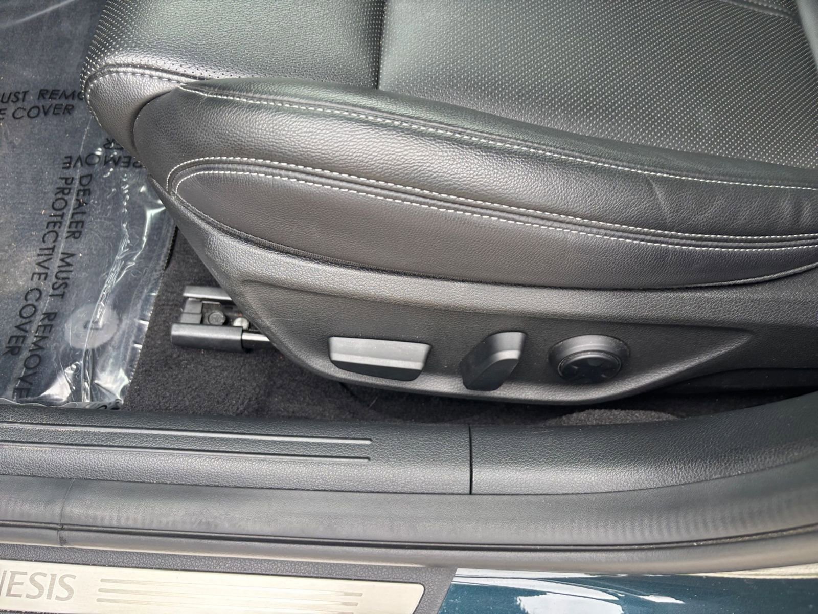 Thumbnail: 2025 Genesis G70 - 23