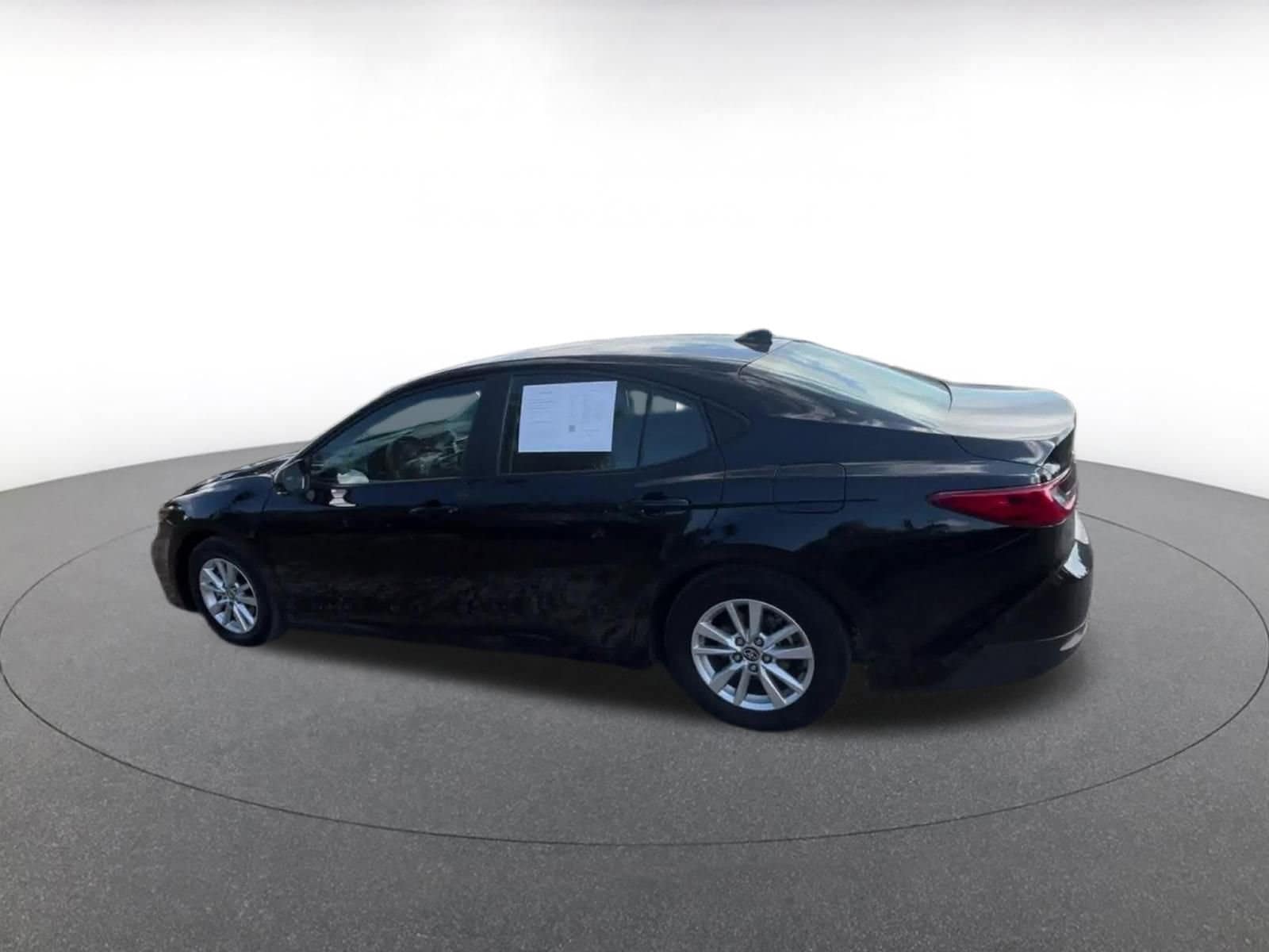 Thumbnail: 2025 Toyota Camry - 10