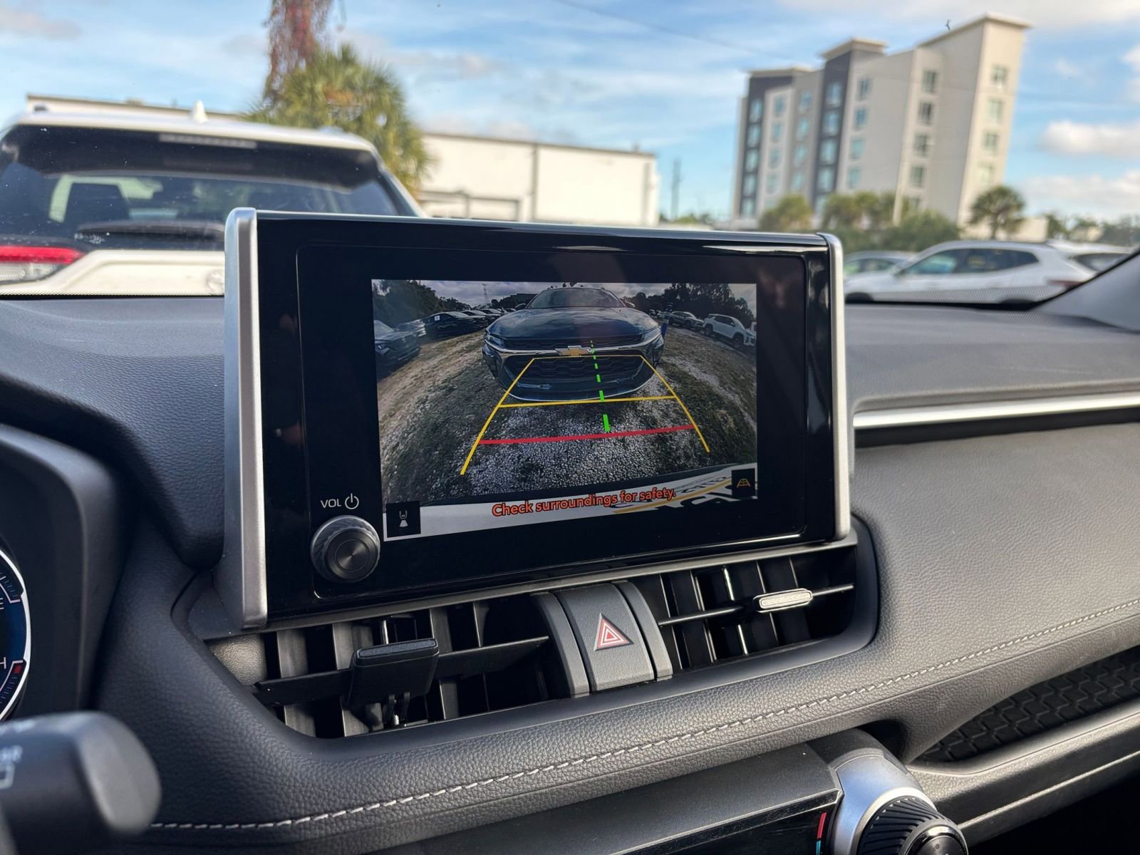 Thumbnail: 2025 Toyota RAV4 - 20