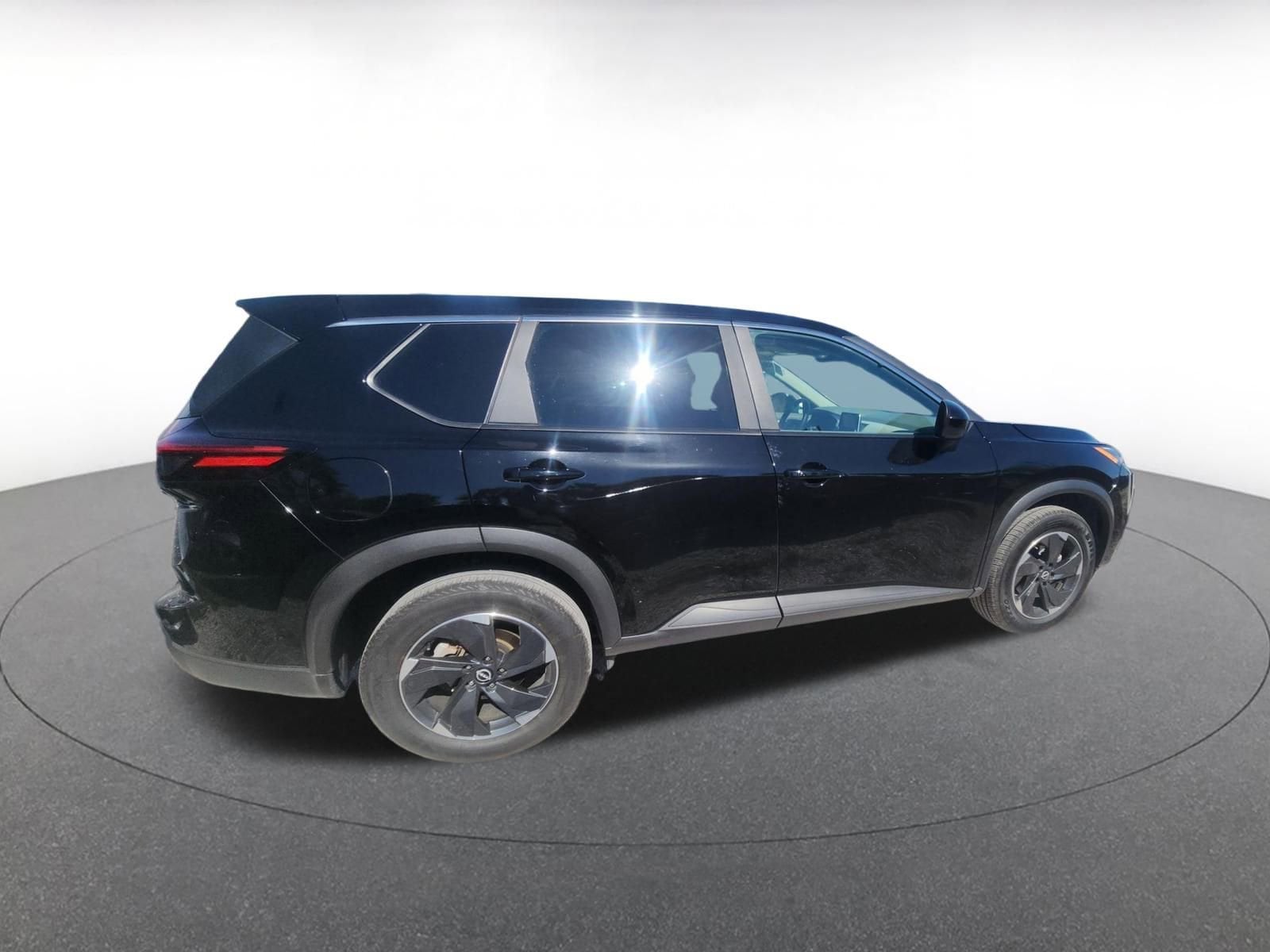 Thumbnail: 2025 Nissan Rogue - 8