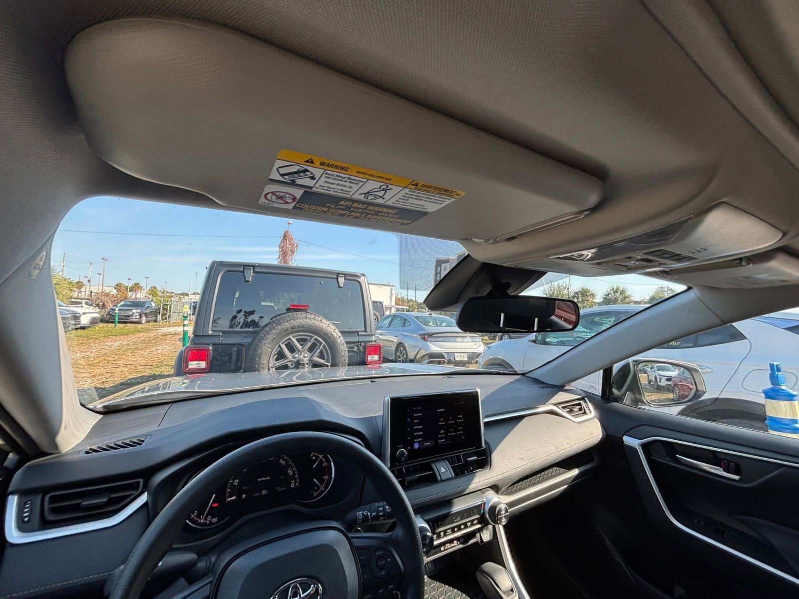 Thumbnail: 2025 Toyota RAV4 - 20