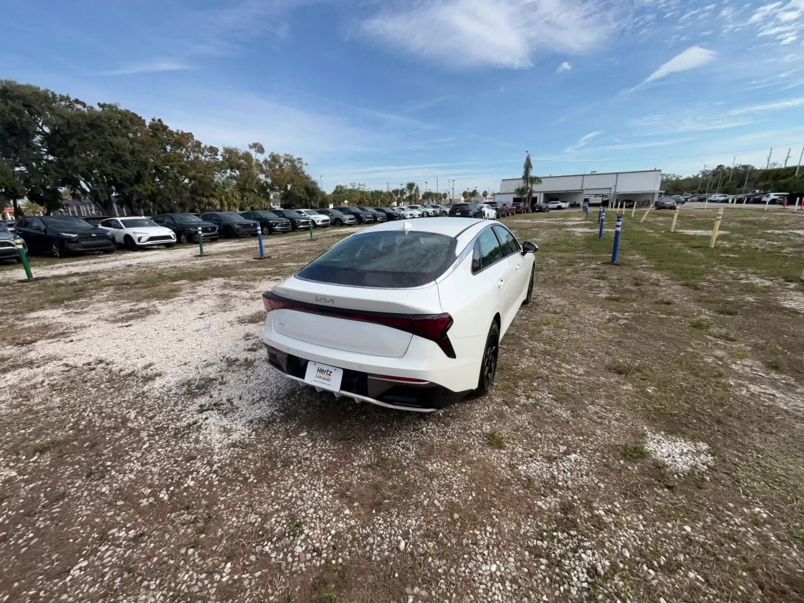 Thumbnail: 2025 Kia K5 - 16