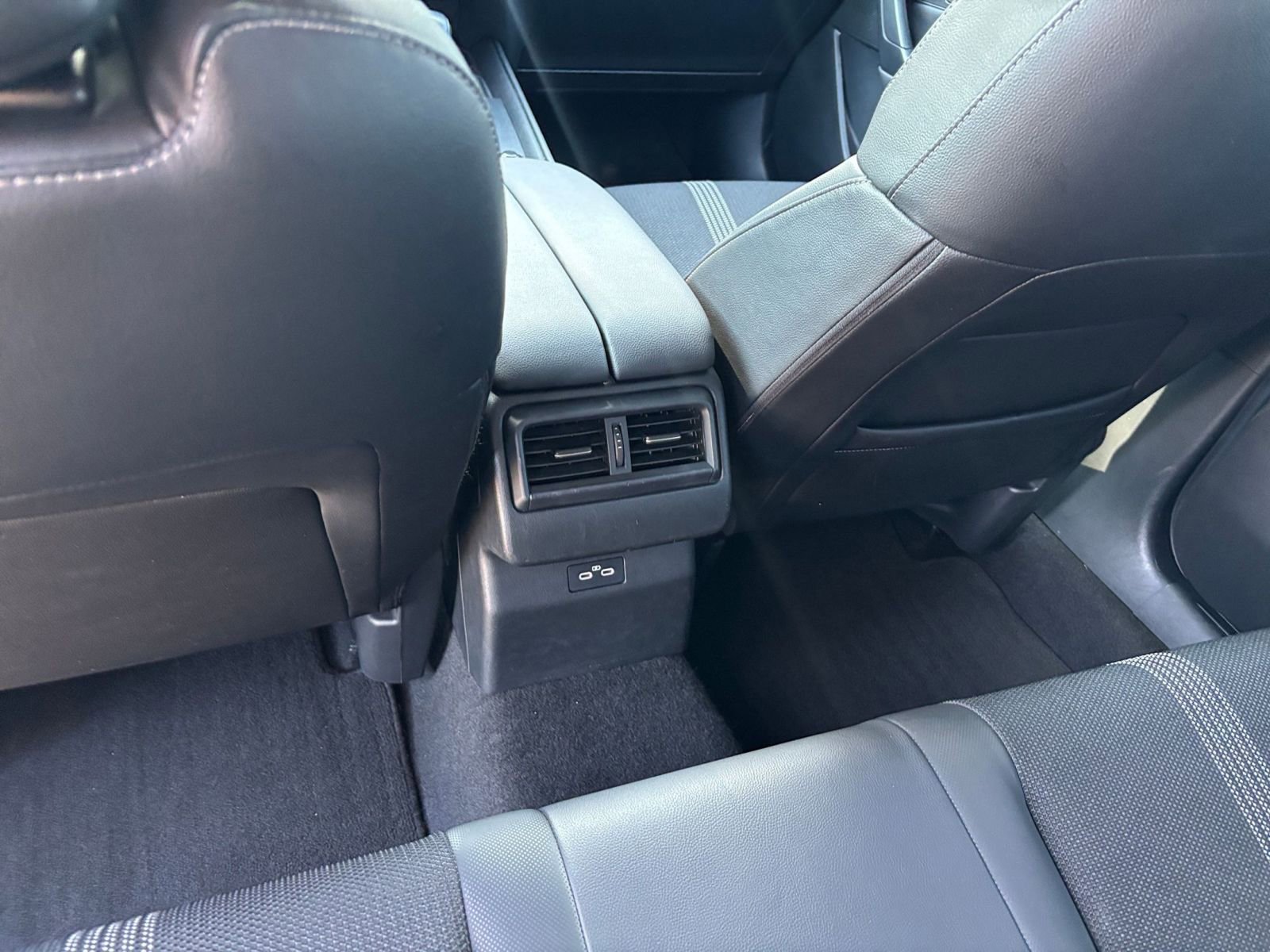 Thumbnail: 2025 Mazda CX-50 - 24