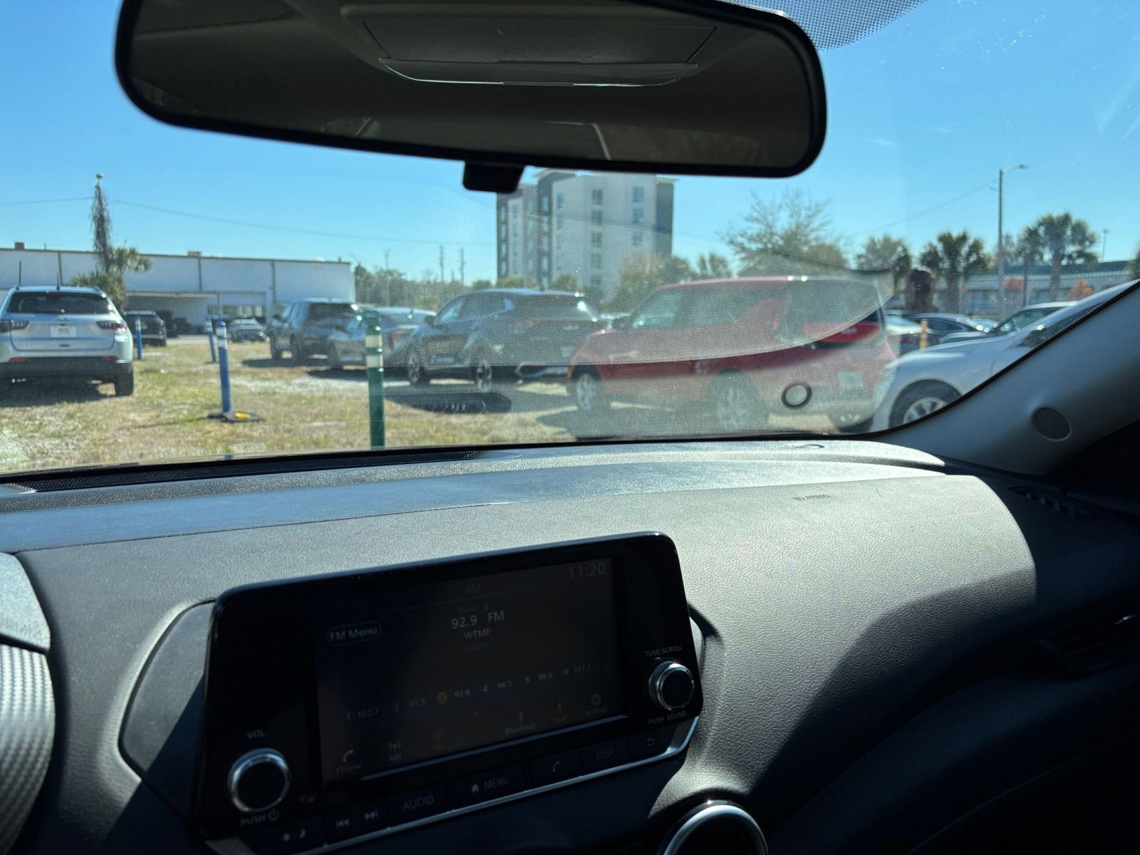 Thumbnail: 2025 Nissan Sentra - 35