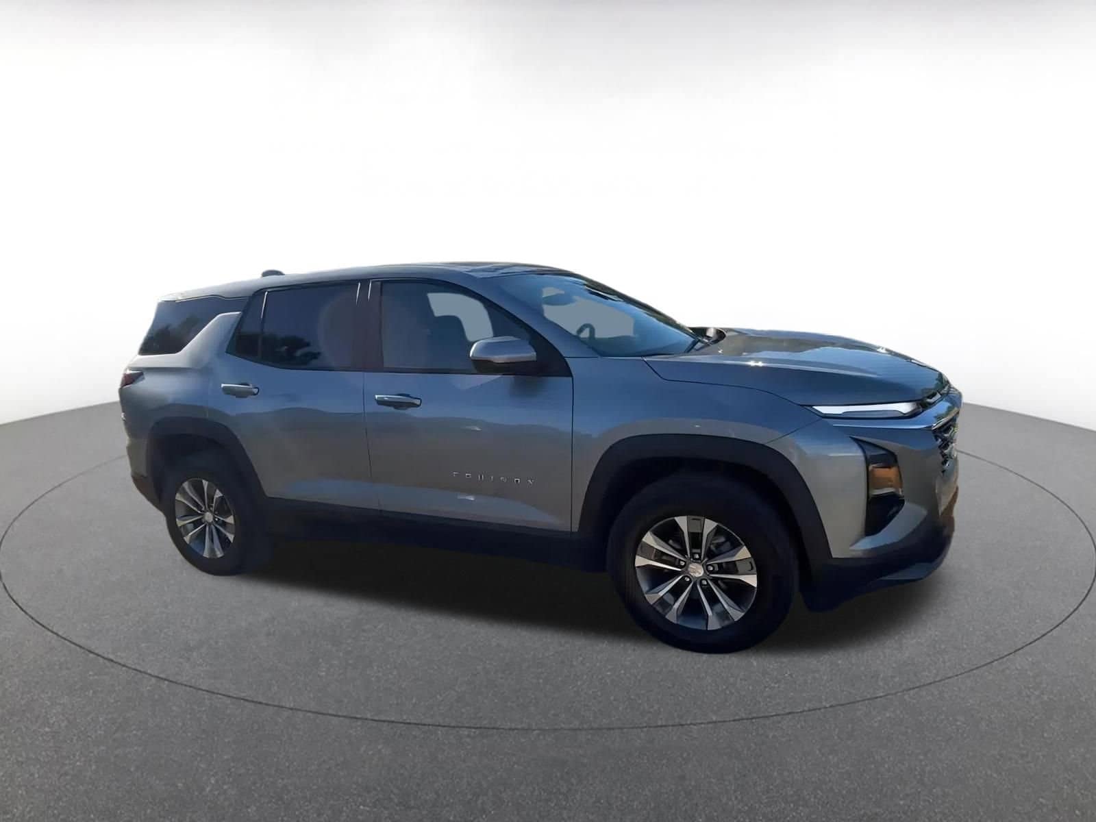 Thumbnail: 2025 Chevrolet Equinox - 2