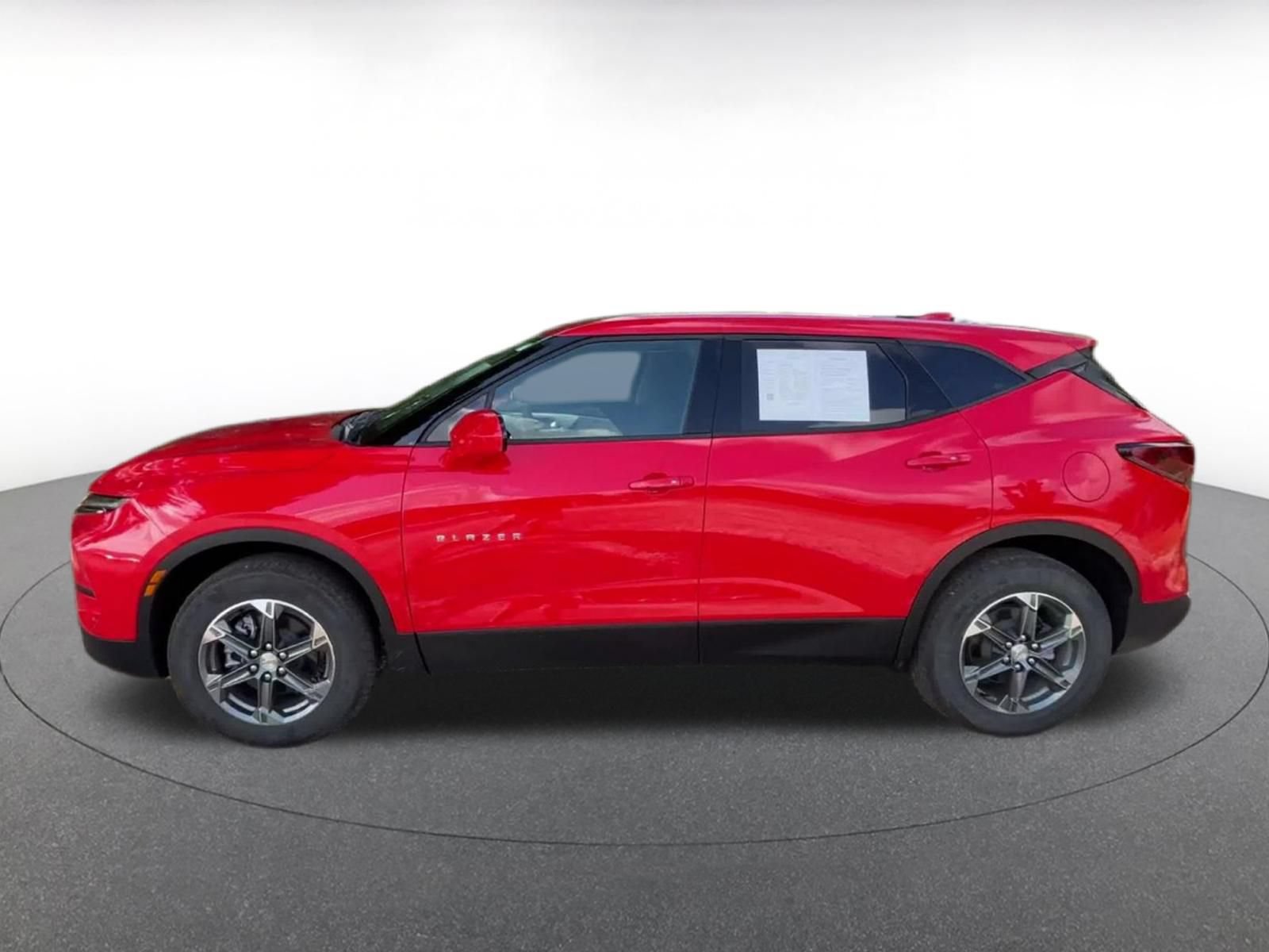 Thumbnail: 2025 Chevrolet Blazer - 10