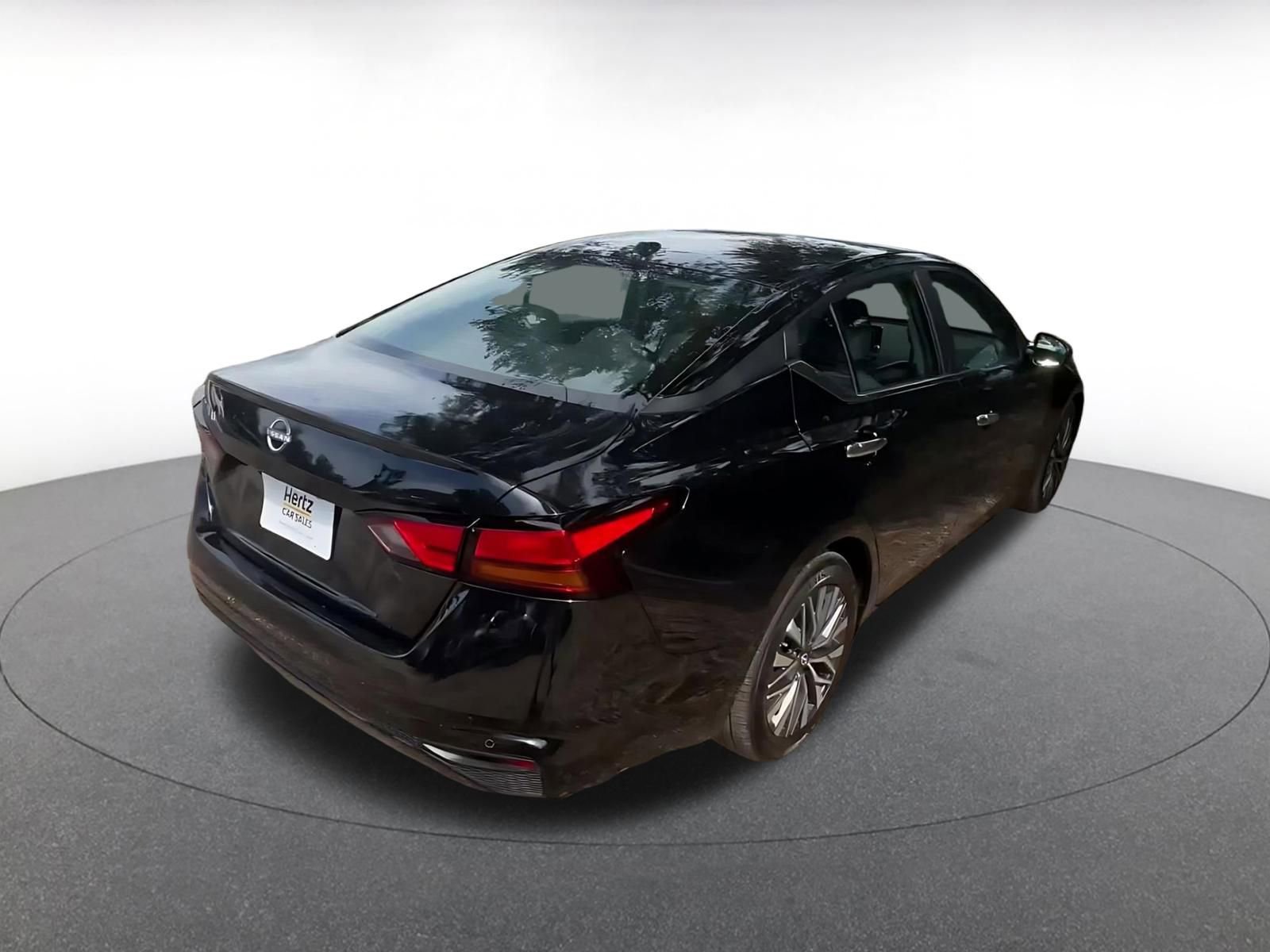 Thumbnail: 2025 Nissan Altima - 14