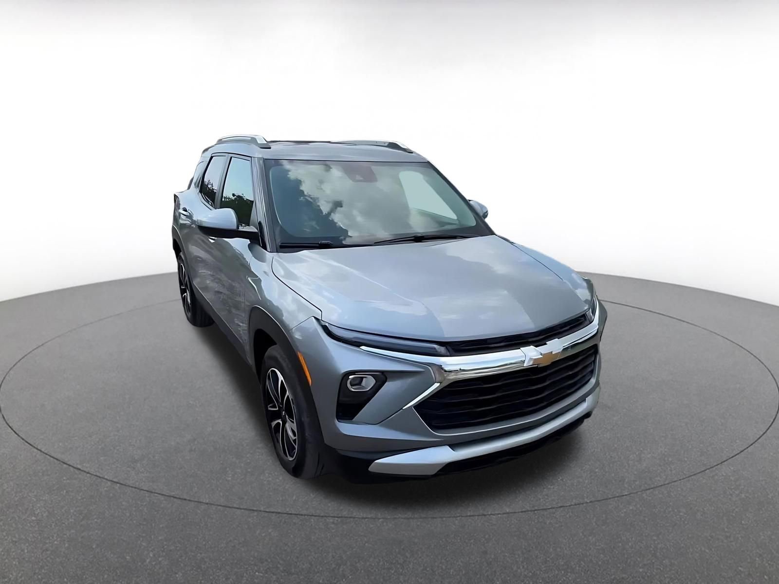 Thumbnail: 2025 Chevrolet TrailBlazer - 3