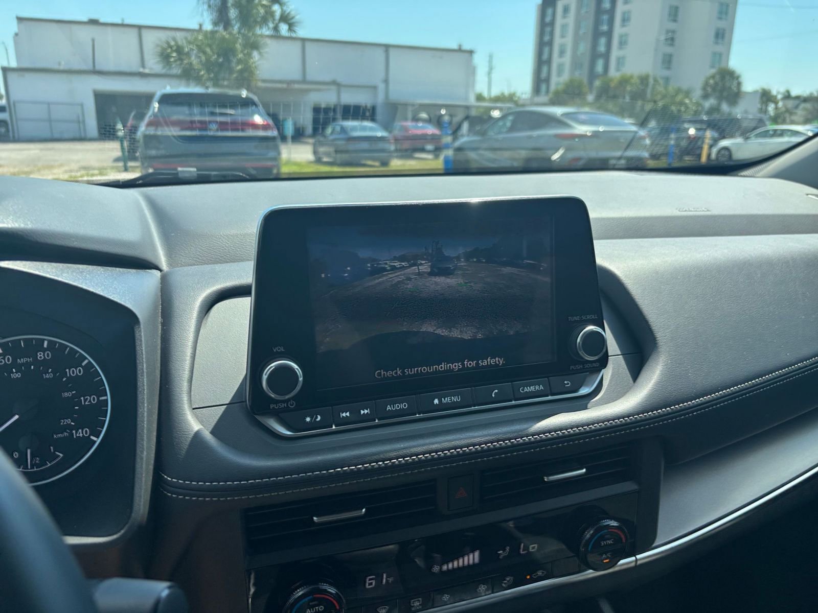 Thumbnail: 2025 Nissan Rogue - 25