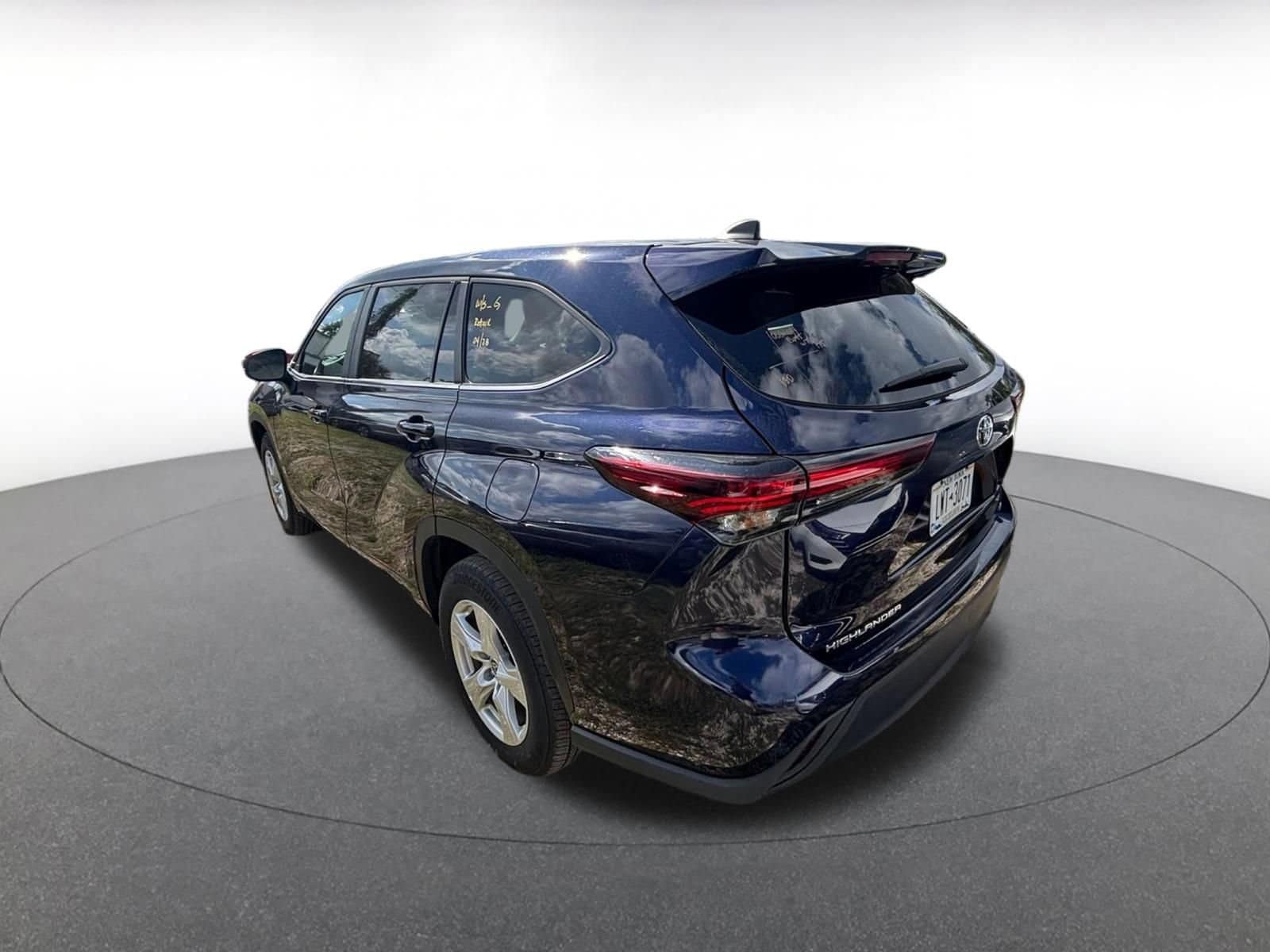 Thumbnail: 2025 Toyota Highlander - 5