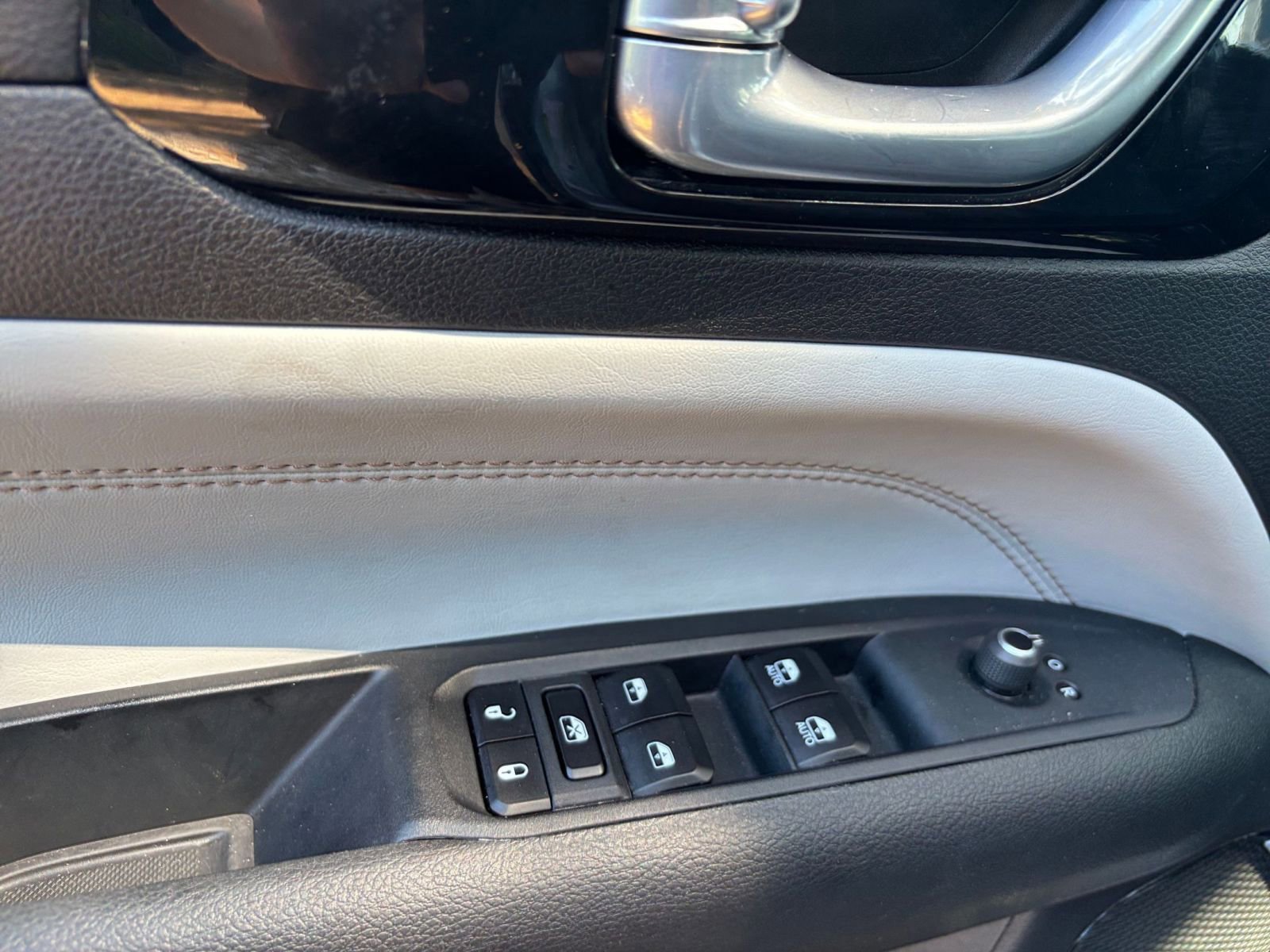 Thumbnail: 2025 Jeep Compass - 18