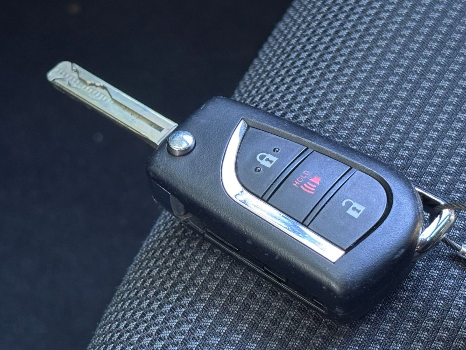 Thumbnail: 2025 Toyota RAV4 - 22