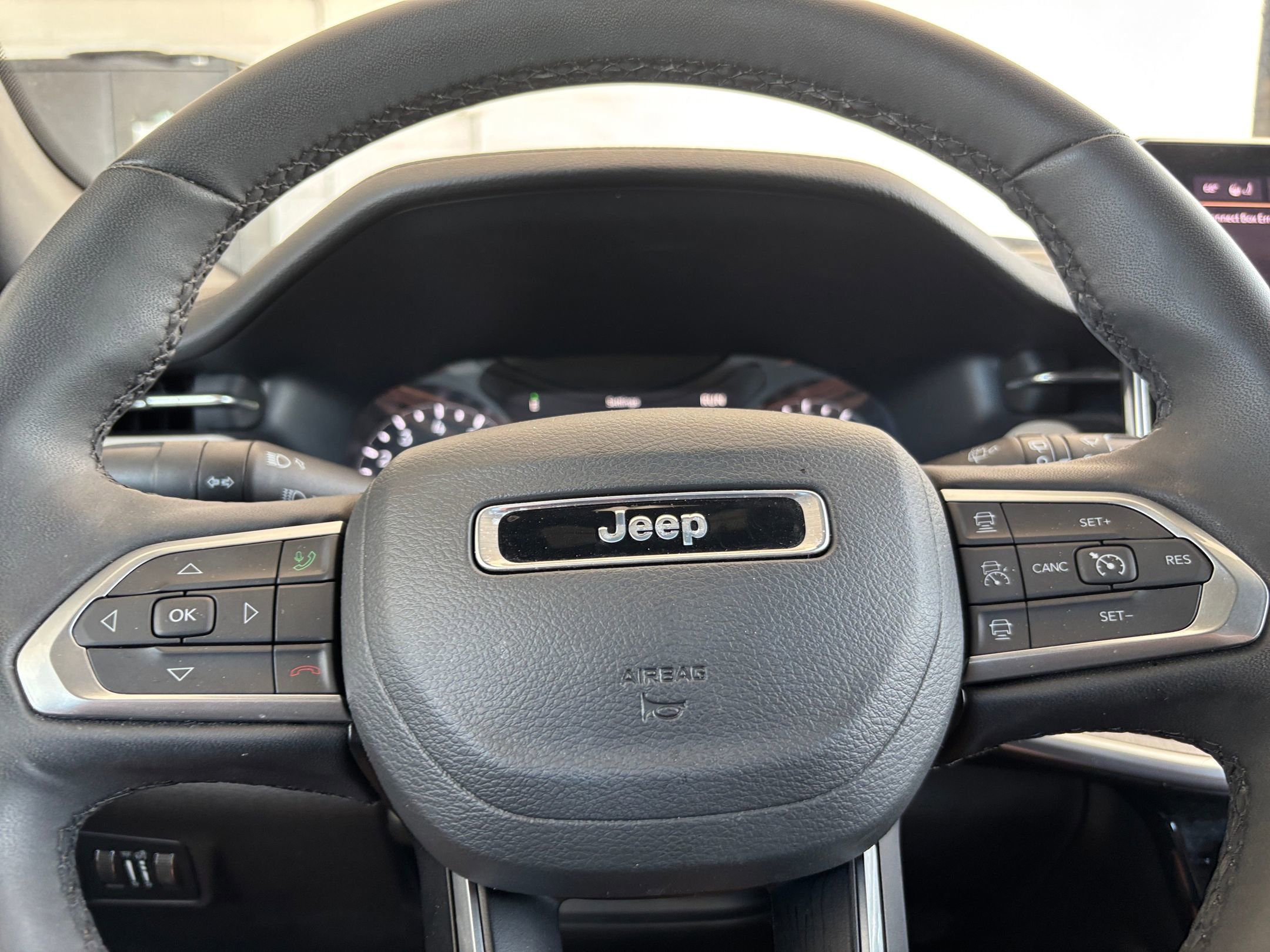 Thumbnail: 2025 Jeep Compass - 29