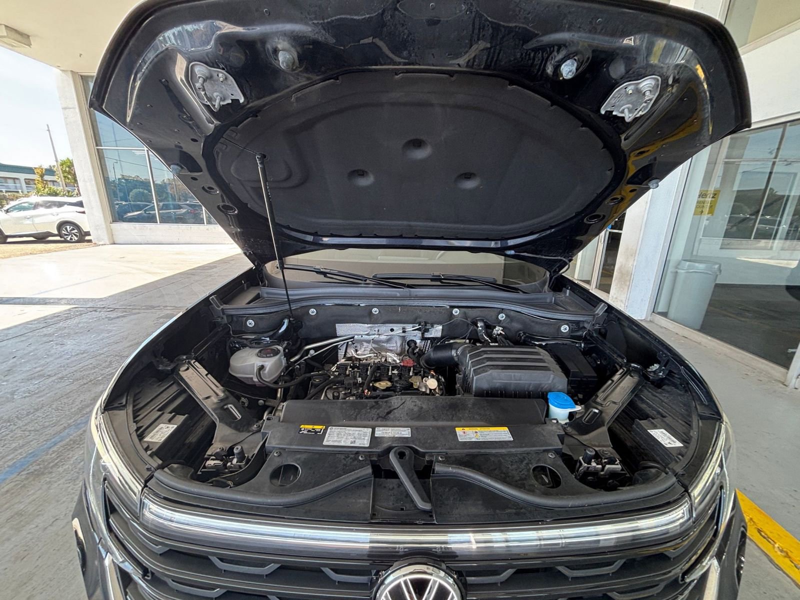 Thumbnail: 2025 Volkswagen Atlas - 32