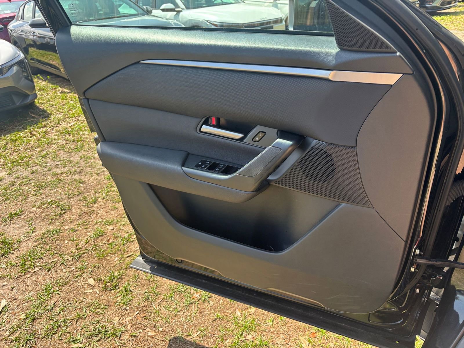 Thumbnail: 2025 Mazda CX-50 - 18