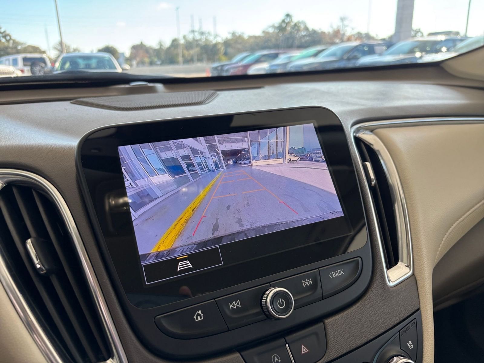 Thumbnail: 2024 Chevrolet Malibu - 17