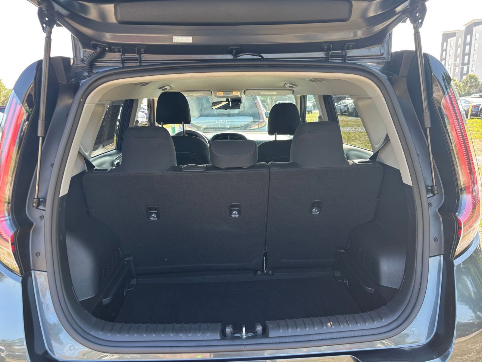 Thumbnail: 2025 Kia Soul - 30