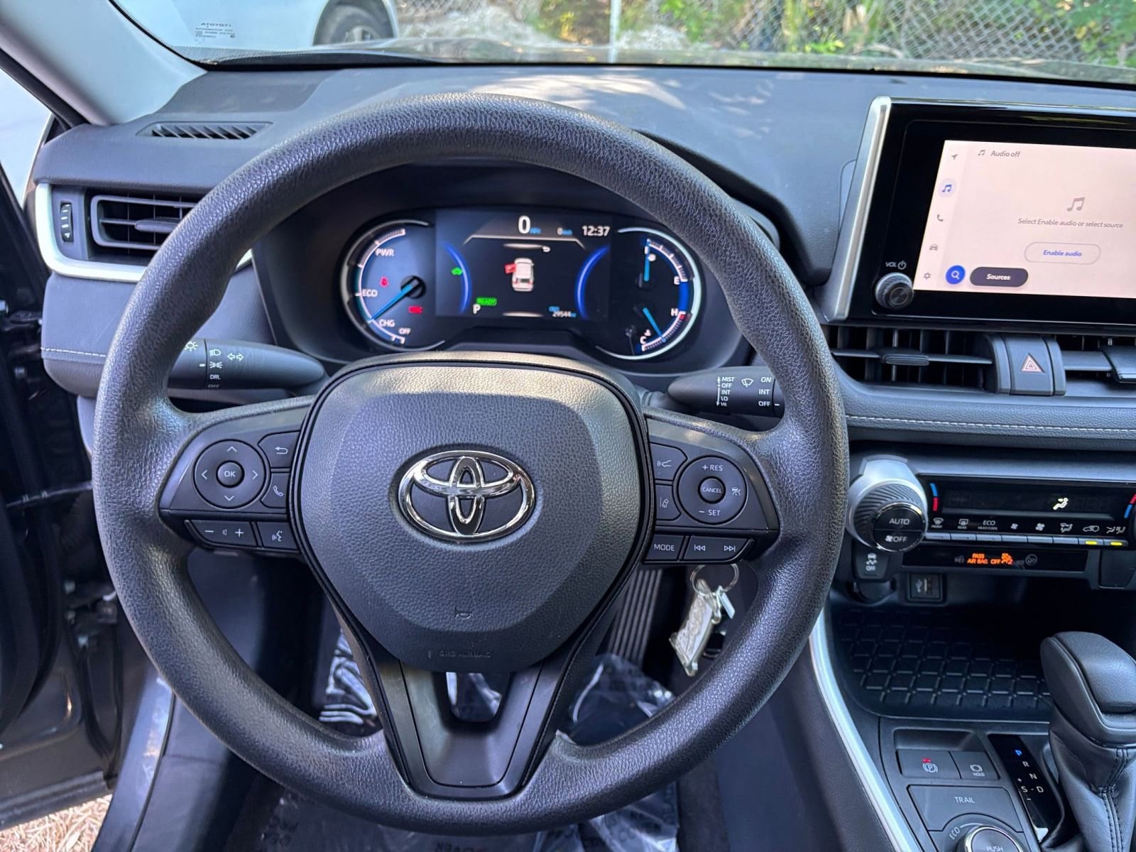 Thumbnail: 2025 Toyota RAV4 - 28