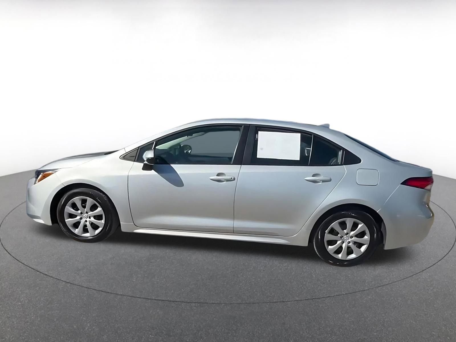 Thumbnail: 2025 Toyota Corolla - 9