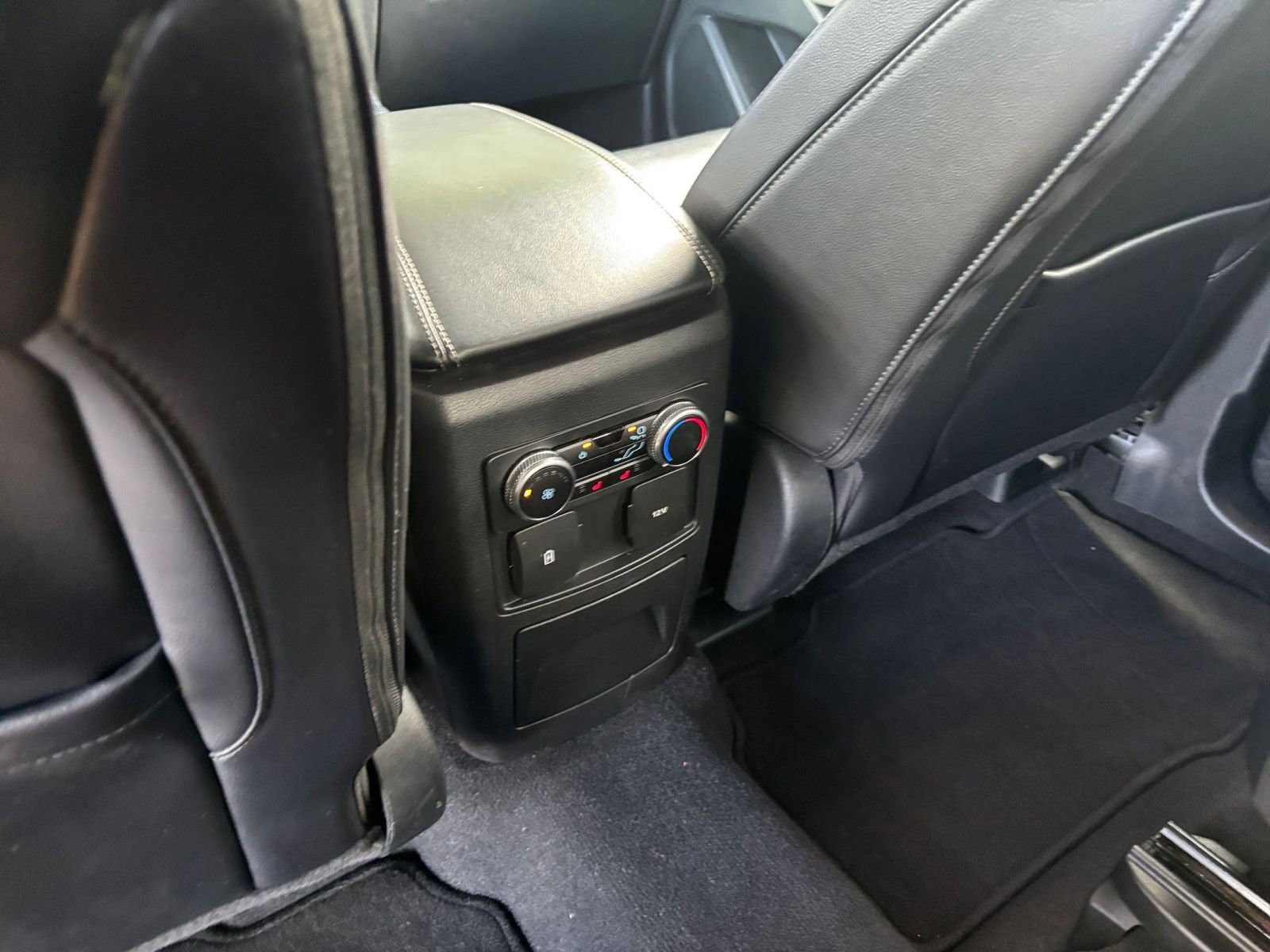 Thumbnail: 2023 Ford Explorer - 24